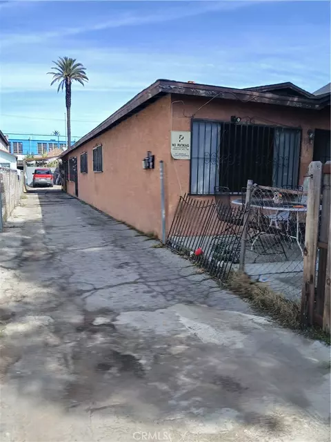 1549 E 33 St, Los Angeles, CA 90011