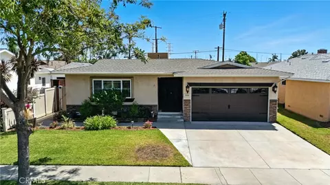 5026 Iroquois Ave, Lakewood, CA 90713