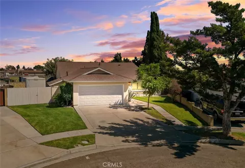12360 Hedda Dr, Cerritos, CA 90703