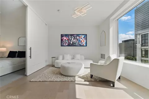 1050 S Grand Ave #705, Los Angeles, CA 90015