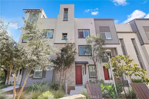 725 S Mosaic St, Anaheim, CA 92805