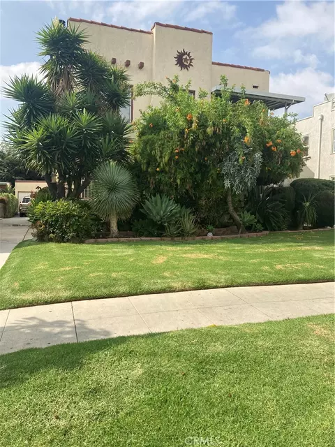 1945 S Bronson Ave, Los Angeles, CA 90018