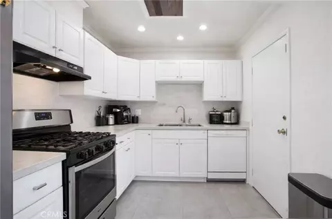 Kitchen - 618 E 225th, Carson, CA 90745 photo 1 of 2