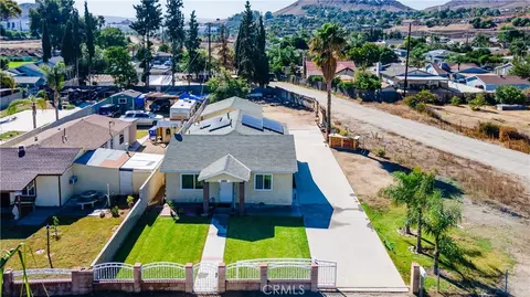 18859 6th St, Bloomington, CA 92316
