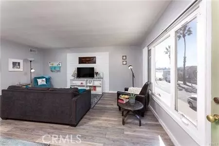 12 3rd Pl, Long Beach, CA 90802 photo 3