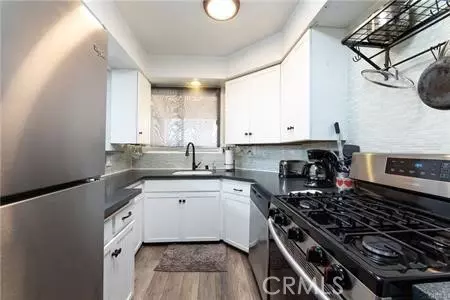 Kitchen - 12 3rd Pl, Long Beach, CA 90802 photo 2 of 3