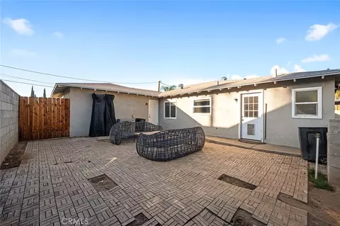 1255 Jadestone, Corona, CA 92882 photo 17