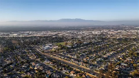 1255 Jadestone, Corona, CA 92882 photo 27