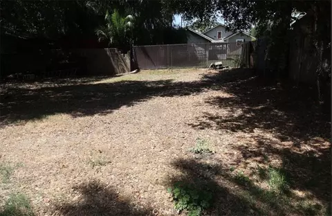 Exterior - 209 Carlton, Pasadena, CA 91103 photo 8 of 11