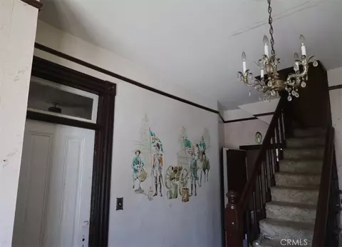 209 Carlton, Pasadena, CA 91103