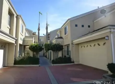 6382 Gage #235, Bell Gardens, CA 90201