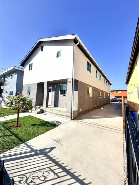 829 W G, Wilmington, CA 90744