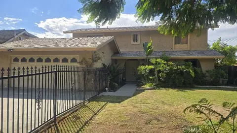 1438 Val Vis, Pomona, CA 91768