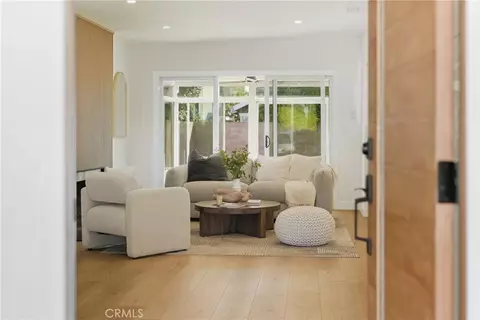 5116 E Wardlow Rd, Long Beach, CA 90808