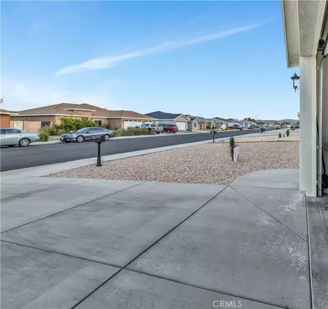 321 Thomas St, Ridgecrest, CA 93555