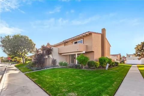 17641 Los Jardines W, Fountain Valley, CA 92708