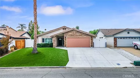 30563 Meadowlark, Canyon Lake, CA 92587