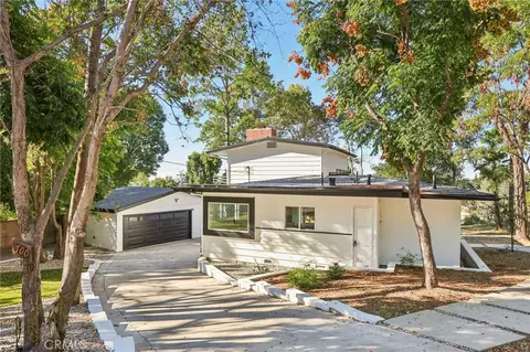 700 Norunbega Dr, Monrovia, CA 91016