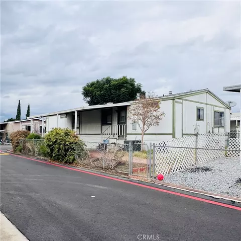 8191 Calabash #38, Fontana, CA 92335