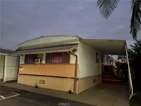 12147 Lakeland Rd #32, Santa Fe Springs, CA 90670