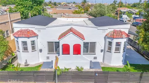 7424 Bell Ave, Los Angeles, CA 90001
