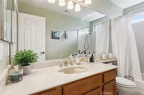 Bath - 1214 Miller Ct, Upland, CA 91784 photo 3 of 3