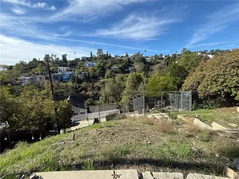 364 Crane, Los Angeles, CA 90065