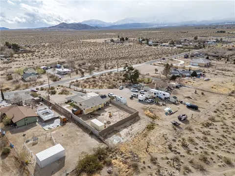 View/Area - 9404 Mesa, Lucerne Valley, CA 92356 photo 10 of 11