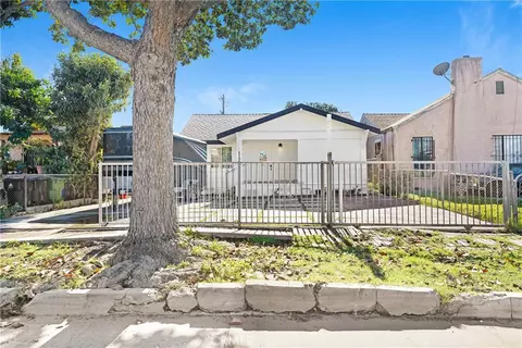230 E 75th St, Los Angeles, CA 90003