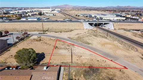 1 Bear Valley Outer, Hesperia, CA 92345 photo 4