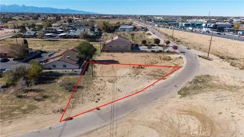 1 Bear Valley Outer, Hesperia, CA 92345 photo 2
