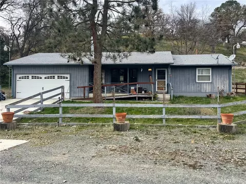 11889 Highway 155, Woody, CA 93287