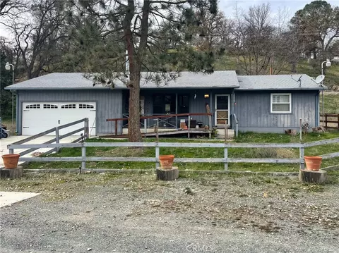 11889 Highway 155, Woody, CA 93287