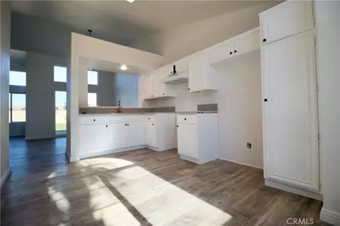 Entry Way - 716 Periwinkle, Perris, CA 92571 photo 1 of 2