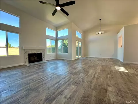 Living - 716 Periwinkle, Perris, CA 92571 photo 1 of 5