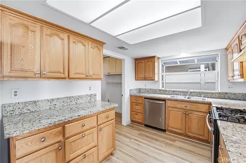 Kitchen - 338 Mildred, Perris, CA 92571 photo 1 of 3