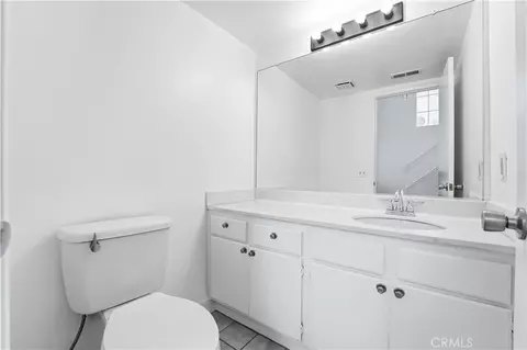 Bath - 338 Mildred, Perris, CA 92571 photo 1 of 4