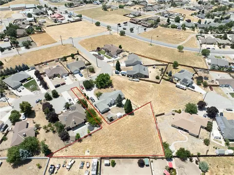 18140 Flare Dr, Tehachapi, CA 93561 photo 3
