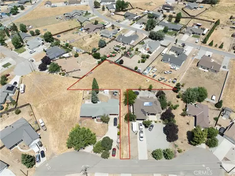 18140 Flare Dr, Tehachapi, CA 93561