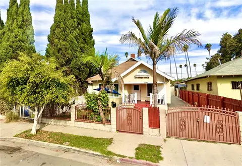 2384 W 30th, Los Angeles, CA 90018 | MLS# DW26093906 | 6 Photos - Movoto