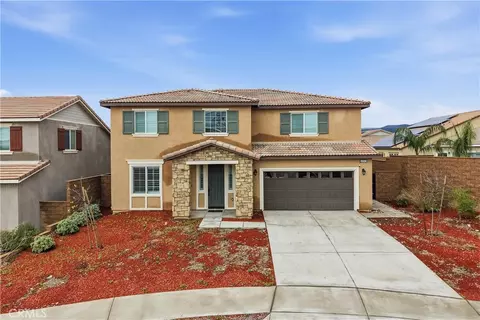 5242 Hayes Ct, Fontana, CA 92336