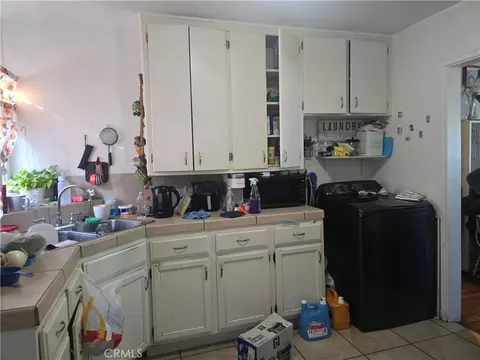 Other - 301 W Magnolia St, Compton, CA 90220 photo 4 of 10
