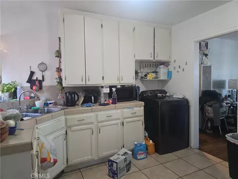 Other - 301 W Magnolia St, Compton, CA 90220 photo 5 of 10