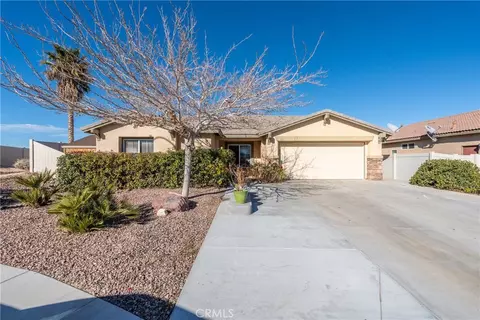 17648 Park Plaza Ct, Victorville, CA 92395