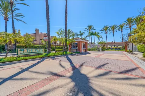 12162 Napoli Dr, Cerritos, CA 90703