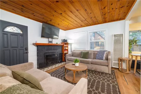42769 Conifer Dr, Big Bear Lake, CA 92315 photo 4