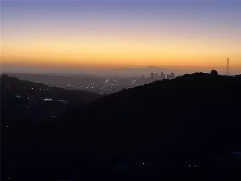 8656 Skyline, Los Angeles, CA 90046
