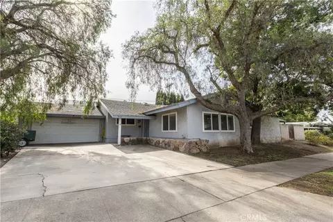 910 E Glendale, Orange, CA 92865