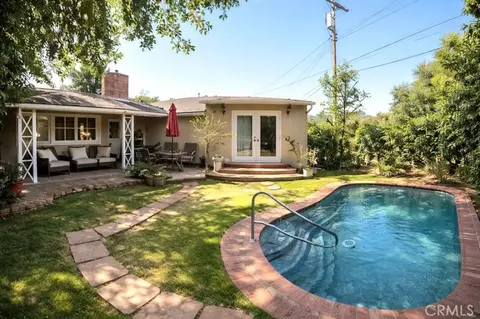 Exterior - 1823 Hillside Dr, Glendale, CA 91208 photo 9 of 17