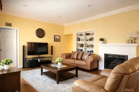 Living - 1823 Hillside Dr, Glendale, CA 91208 photo 1 of 1